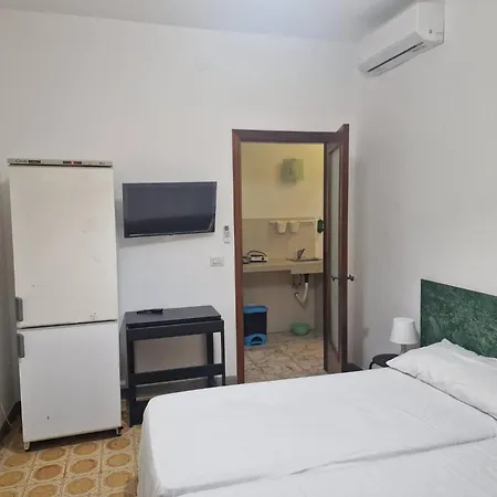 6 Posti, San Giovanni- 2 Camere,200m Dal Mare גאליפולי