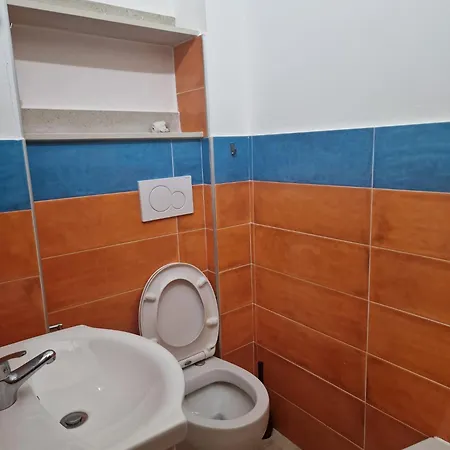 6 Posti, San Giovanni- 2 Camere,200m Dal Mare דירה